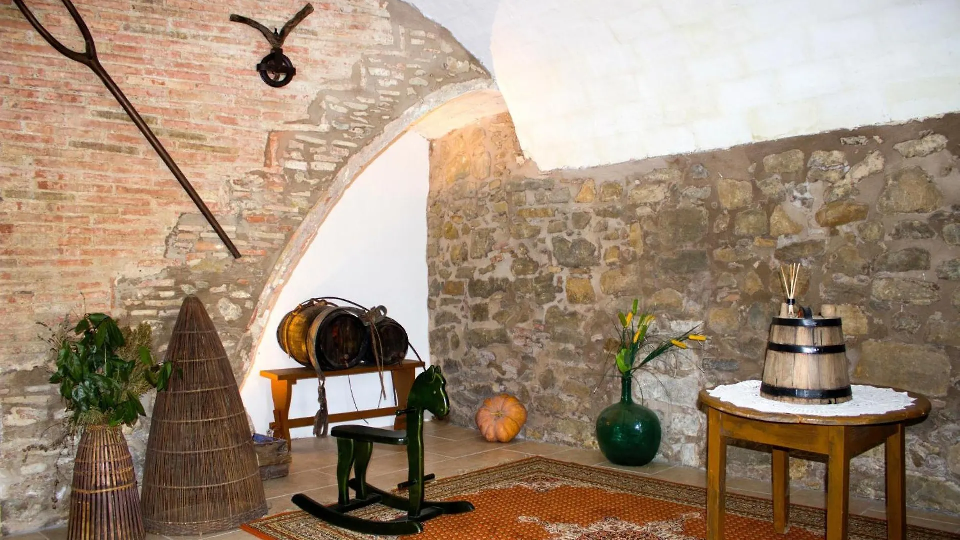 Casa Carina Villa Ullastret 0*,